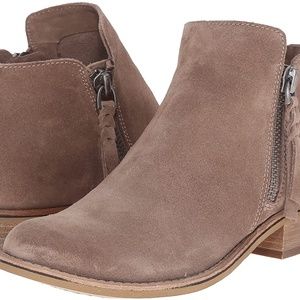 Dolce Vita Sutton Size 8 Tan Suede